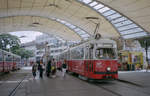 Wien Wiener Linien SL 6 (E1 4519 + c3 1273) Neubaugürtel (Hst. Urban-Loritz-Platz) am 6. August 2010. - Scan eines Farbnegativs. Film: Fuji S-200. Kamera: Leica C2.