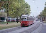 Wien Wiener Linien SL 49 (E1 4549 + c4 1370) XV, Rudolfsheim-Fünfhaus / VII, Neubau, Neubaugürtel / Westbahnhof am 19. Oktober 2010. - Kommend vom Betriebsbahnhof Rudolfsheim fuhr der Zug in Richtung Urban-Loritz-Platz; von dort sollte er auf seiner Stammstrecke nach Hütteldorf fortsetzen. . Scan eines Farbnegativs. Film: Fuji S-200. Kamera: Leica C2.