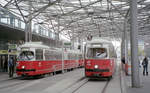 Wien Wiener Linien SL 5 (E1 4822 / E1 4806) II, Leopoldstadt, Praterstern am 19. Oktober 2010. - Scan eines Farbnegativs. Film: Fuji S-200. Kamera: Leica C2.