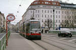 Wien Wiener Linien SL 33 (A 1) XX, Brigittenau, Friedensbrücke am 23. März 2016. - Scan eines Farbnegativs. Film: Fuji S-400. Kamera: Konica FS-1.