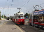 Wien Wiener Linien SL 25 (E1 4774 (SGP 1972) + c4 1323 (Bombardier-Rotax 1974)) XXII, Donaustadt, Erzherzog-Karl-Straße am 26. Juli 2018.