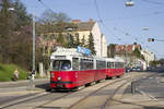 Am 9. April 2018 ist E1 4558 mit c4 1360 auf der Linie 49 unterwegs und haben gerade die Haltestelle Baumgarten in Richtung Hütteldorf verlassen. 