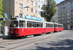 Wien Wiener Linien SL D (E2 4027 (SGP 1979) + c5 1416 (Bombardier-Rotax 1978)) IX, Alsergrund, Augasse am 27. Juli 2018.