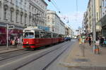 Wien Wiener Linien SL 49 (E1 4554 + c4 1356) XIV, Penzing, Breitensee, Hütteldorfer Straße / Reinlgasse / Breitenseer Straße (Hst. Hütteldorfer Straße) am 24. Juli 2018. - Hersteller und Baujahr der beiden Wagen: Bombardier-Rotax, vormals Lohnerwerke, 1976.