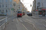 Wien Wiener Linien SL 49 (E1 4540 (Bombardier-Rotax 1975) + c4 1363 (Bombardier-Rotax 1976)) XIV, Penzing, Breitensee, Hütteldorfer Straße / Kendlerstraße / Drechslergasse am 19. Oktober 2018. - Die Kendlerstraße wurde nach dem Schlossbesitzer Karl Edler von Kendler (1777-1859) benannt. Benannt wurde die Drechslergasse 1894 nach Joseph Drechsler (1782 bis 1852), der Komponist, Kirchen- und Theaterkapellmeister samt Domkapellmeister zu St. Stephan gewesen war.