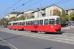 Wien Wiener Linien SL 49 (c4 1360 + E1 4519) XIV, Penzing, Hütteldorf, Linzer Straße / Allianz Stadion (Hst. Deutschordenstraße) am 18. Oktober 2018. - Hersteller und Bj des E1 4519: Lohnerwerke 1973. Hersteller und Bj des c4 1360: Bombardier-Rotax, vorm. Lohnerwerke, 1976.