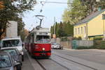 Wien Wiener Linien SL 49 (E1 4552 + c4 1336) XIV, Penzing, Oberbaumgarten, Hütteldorfer Straße am 17. Oktober 2018. - Hersteller und Baujahre der Straßenbahnfahrzeuge: Bombardier-Rotax, vorm. Lohnerwerke, in Wien-Floridsdorf 1976 (E1 4552) und 1975 (c4 1336).