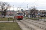 Wien Wiener Linien SL 6 (E2 4318 (Bombardier-Rotax 1989)) VI, Mariahilf, Gumpendorfer Gürtel / Linke Wienzeile am 12.