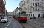 Wien Wiener Linien SL 33 (E2 4070 + c5 151*) IX, Alsergrund, Alserbachstraße / Roßauer Lände / Friedensbrücke / Spittelauer Lände am 14.