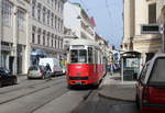 Wien Wiener Linien SL 49 (c4 1360 + E1 4538 (Bombardier-Rotax, vorm. Lohnerwerke, 1976 bzw. 1974)) VII, Neubau, Westbahnstraße (Hst. Westbahnstraße / Zieglergasse) am 9. Mai 2019.