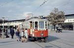 Wien: Die Wiener Straßenbahnen vor 50 Jahren: SL AK (M 4021 + m3 + m3) II, Leopoldstadt, Praterstern am 29. August 1969. - Hersteller und Baujahr des Tw M 4021: Grazer Waggonfabrik 1927. - Scan eines Diapositivs. Film: Kodak Ektachrome. Kamera: Canon Canonet QL28. 