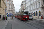 Wien Wiener Linien SL 49 (E1 4539 + c4 1357 (Bombardier-Rotax 1974 bzw. 1976)) VII, Neubau, Siebensterngasse / Stiftgasse am 18. Oktober 2019. - In der Morgen-HVZ des 18. Oktober waren auf dem 49er die folgenden E1+c4-Garnituren unterwegs: E1 4539 mit dem c4 1357, E1 4542 mit dem c4 1360 und E1 4548 mit dem c4 1356.