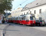 Wien Wiener Linien SL 49 (E2 4055 (SGP 1986) + c5 1455 (Bombardier-Rotax 1985)) XIV, Penzing, Hütteldorf, Linzer Straße / Rosentalgasse am 18. Oktober 2019.