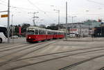 Wien Wiener Stadtwerke-Verkehrsbetriebe / Wiener Linien: Gelenktriebwagen des Typs E1: Motiv: E1 4552 + c4 1358 auf der SL 18.
