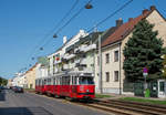 Wien     E1 4833 + 1323 als Linie 25 in der Langobardenstraße, mitterwiele ist der Triebwagen Geschichte, 18.09.2020.