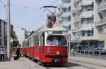 E1 4808 + c4 1357 biegt von der Tokiostraße in die Prandaugasse ein.