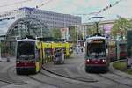Tram 80 & 113, der Wiener Linien stehen im Wendekreis, an der Haltestelle Westbahnhof Wien.  09.05.2026