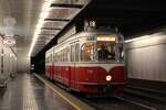 Seit 1969 f�hrt am s�dlichen G�rtel in Wien die Stra�enbahn Unterpflaster (USTRAB).