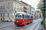 Wien Tw 4500 in der Hadikgasse in Hietzing, 16.04.2008.