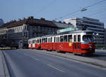 Wien Wiener Stadtwerke-Verkehrsbetriebe (WVB) SL 25K (E1 4743 (SGP 1971) + c2 1019 (Lohnerwerke 1955)) I, Innere Stadt / II, Leopoldstadt, Aspernbrücke im Juli 1977.