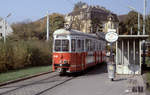 Wien Wiener Stadtwerke-Verkehrsbetriebe (WVB) SL 58 (E 4416 (Lohnerwerke 1961)) XIII, Hietzing, Unter-St.-Veit, Hummelgasse (Endstation) im Oktober 1978. - Scan eines Diapositivs. Film: Kodak Ektachrome. Kamera: Leica CL.