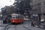 Wien Wiener Stadtwerke-Verkehrsbetriebe (WVB) SL D/ (L4 601 (SGP 1961)) I, Innere Stadt, Schubertring / Schwarzenbergplatz am 1. November 1975. - Scan eines Diapositivs. Kamera: Minolta SRT-101.