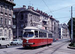 Wien Wiener Stadtwerke-Verkehrsbetriebe (WVB) SL 58 (E 4448 (Lohnerwerke 1964)) XIV, Penzing, Hadikgasse am 15. Juni 1971. - Scan eines Diapositivs. Kamera: Minolta SRT-101.