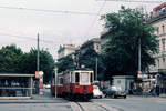 Wien Wiener Stadtwerke-Verkehrsbetriebe (WVB) SL J (L1 2602 (Grazer Waggonfabrik 1921, 1929 Umbau in L1)) I, Innere Stadt, Kärntner Ring / Kärntner Straße am 12. Juni 1971. - Scan eines Diapositivs. Kamera: Minolta SRT-101. 