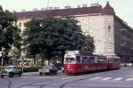 Wien Wiener Stadtwerke-Verkehrsbetriebe (WVB) SL 49 (E1 4676 (SGP 1968)) VII, Neubau, Urban-Loritz-Platz / Neubaugürtel am 16.