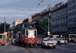 Wien Wiener Stadtwerke-Verkehrsbetriebe (WVB) SL 25R (M 4094 (Lohnerwerke 1929)) I, Innere Stadt, Kärntner Ring / Kärntner Straße im Juli 1975. - Scan eines Diapositivs. Kamera: Minolta SRT-101.