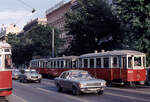 Wien Wiener Stadtwerke-Verkehrsbetriebe (WVB) SL (Stadionlinie) 45 (m3 5233 (Simmeringer Waggonfabrik 1928)) I, Innere Stadt, Kärntner Ring im Juli 1975.