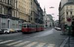 Wien WVB SL 62 (L4 523) Wiedner Hauptstrasse am 2. November 1975. - Die Kirche im Hintergrund ist die Paulanerkirche.