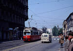 Wien Wiener Stadtwerke-Verkehrsbetriebe (WVB) SL O (E1 4816 (SGP 1974)) III, Landstraße, Fasangasse am 2. Mai 1976. - Scan eines Diapositivs. Kamera: Leica CL.