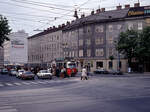 Wien Wiener Stadtwerke-Verkehrsbetriebe (WVB) SL 66 (E1 4777 (SGP 1972)) X, Favoriten, Quellenplatz am 2. Mai 1976. - Scan eines Diapositivs. Kamera: Leica CL.