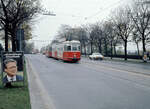 Wien Wiener Stadtwerke-Verkehrsbetriebe (WVB) SL 132 (F 743 (SGP 1964)) XXI, Floridsdorf, Floridsdorfer Hauptstraße am 2. November 1976. - Scan eines Diapositivs. Film: Kodak Ektachrome. Kamera: Leica CL.