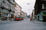 Wien Wiener Stadtwerke-Verkehrsbetriebe (WVB) SL 5 (L3 485 (Lohnerwerke 1958; Umbau aus L2 2590)) XX, Brigittenau, Wallensteinstraße / Rauscherstraße im Juli 1977. - Scan eines Diapositivs. Kamera: Leica CL.