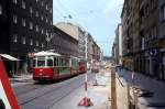 Wien WVB SL 132 (F 717) Untere Augartenstrasse im Juli 1977.