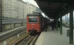 Wien WVB Stadtbahnlinie G (N1 2976) Friedensbrcke im Dezember 1980.