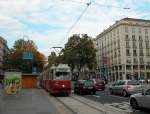 Wien Wiener Linien SL 1 (E1 4525) Opernring / Oper am 19.