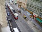 Eine Wiener Straenbahn von oben.(Sommer 2006)