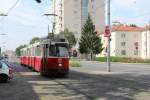 Wien Wiener Linien E2 4065: Sonderzug (Fahrschule) Russbergstrasse am 8.