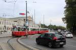 Wien Wiener Linien SL D (E2 4018) Dr.-Karl-Renner-Ring / Schmerlingplatz / Parlament am 11.