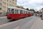 Wien Wiener Linien SL 43 (c4 1356 + E1 4851) Hst. Dornbach, Güpferlingstrasse (Hernalser Hauptstrasse / Güpferlingstrasse). - Die Züge der SL 43 mussten über Güpferlingstrasse - Lascygasse - Paschinggasse wenden, da der Strassenbahnverkehr auf der Strecke zwischen Güpferlingstrasse und Neuwaldegg wegen eines Verkehrsunfalles vorübergehend eingestellt worden war.