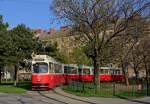 E2 4064 + c5 1435 als Linie 2 am Friedrich Engels Platz, 19.04.2015