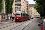 Wien WL SL 6 (E1 4519 + c3 1213) Quellenstrasse / Bernhardtstalgasse (Hst. Bernhardtstalgasse) am 30. April 2015.