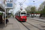 Wien WL SL 33 (E1 4768) Friedrich-Engels-Platz am 2. Mai 2015.