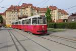 Wien WL SL 67 (c5 1477 + E2 4077) Neilreichgasse (Hst. Raxstrasse / Rudolfshügelgasse) am 30. April 2015.