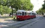 Wien Wiener Linien SL 6 (E1 4507 (Lohner 1972) + c3 1227 (Lohner 1961)) Neubaugürtel / Westbahnhof am 1. Juli 2015.