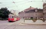 Wien Wiener Verkehrsbetriebe SL H2 (L 509 (ex L4 509, SGP 1960) + l3 + l3) Schwarzenbergplatz im Juli 1975.