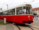 Wien Wiener Linien SL 1 (c5 1413 + E2 4013) Stefan-Fadinger-Platz am 14.